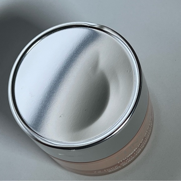 CLINIQUE Moisture Surge 72 hour auto replenishing hydrator - Picture 6 of 6